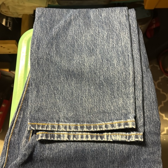 Levi’s - Picture 3 of 3